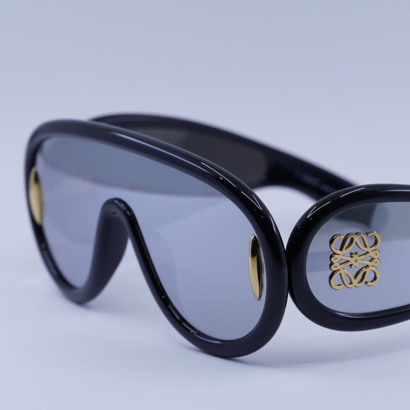 Loewe LW40108I 01C Sunglasses Black/Silver Shield Frame, Grey Lenses - Picture 9 of 11